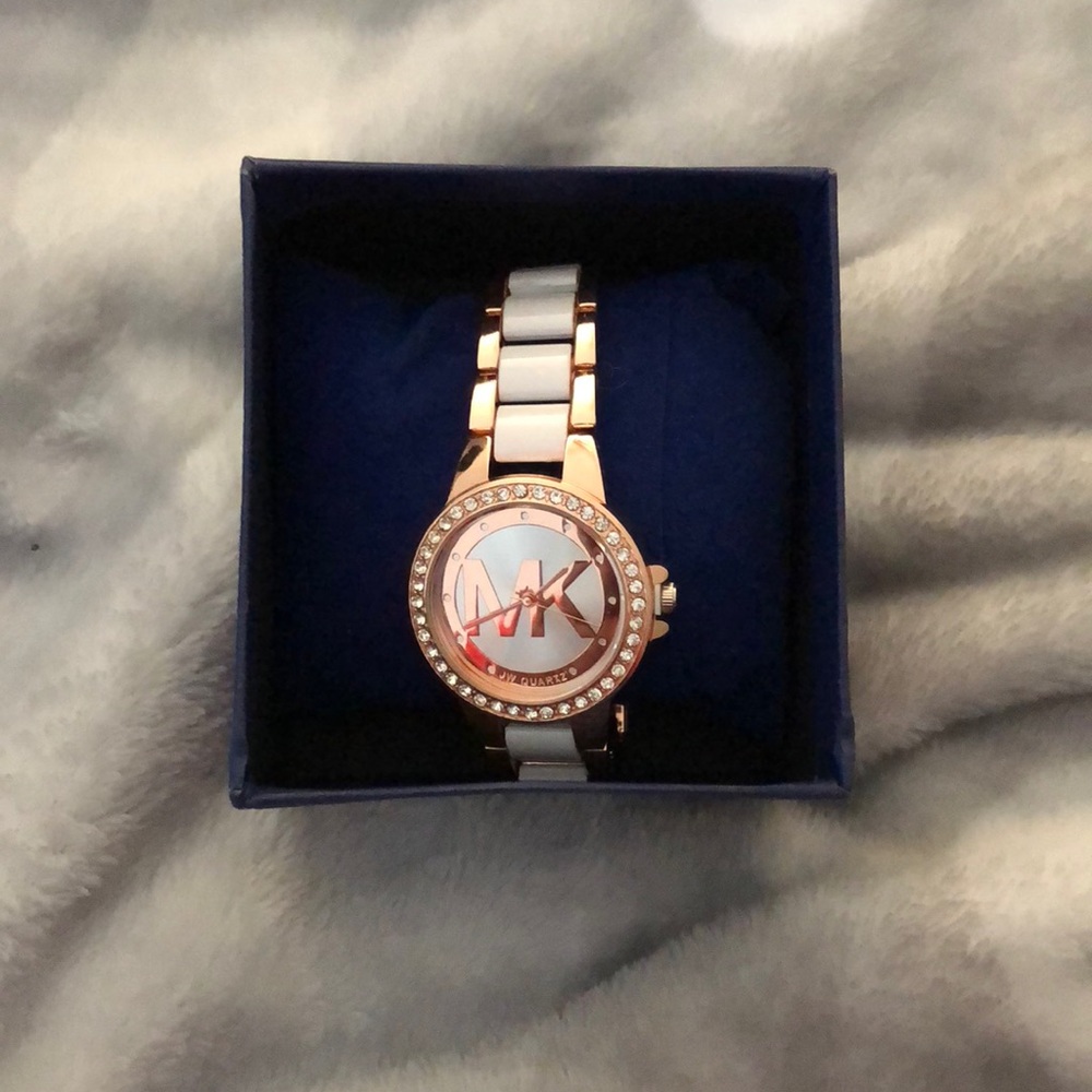 MK WATCH